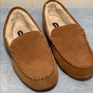 Lands End women’s suede moccasin